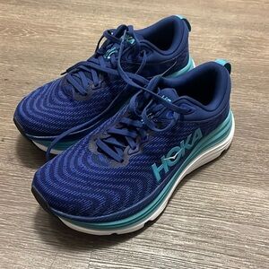 Hoka women’s gaviota 5 size 8.5. No box. Excellent condition worn a couple times